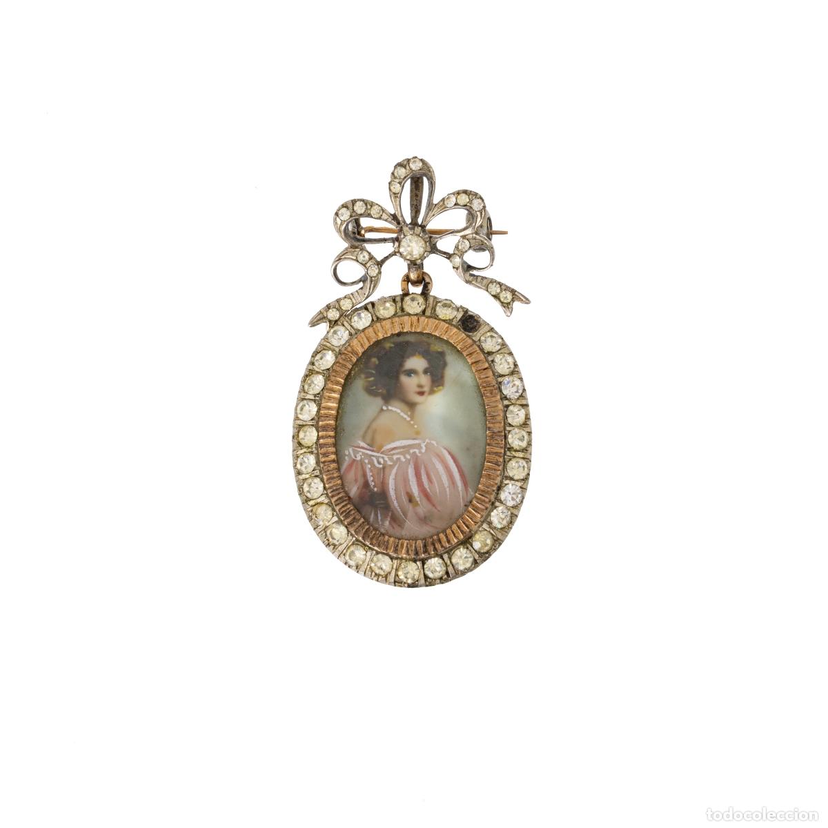Joyeria: Broche con dise&ntilde;o en miniatura de plata y oro. - Foto 1
