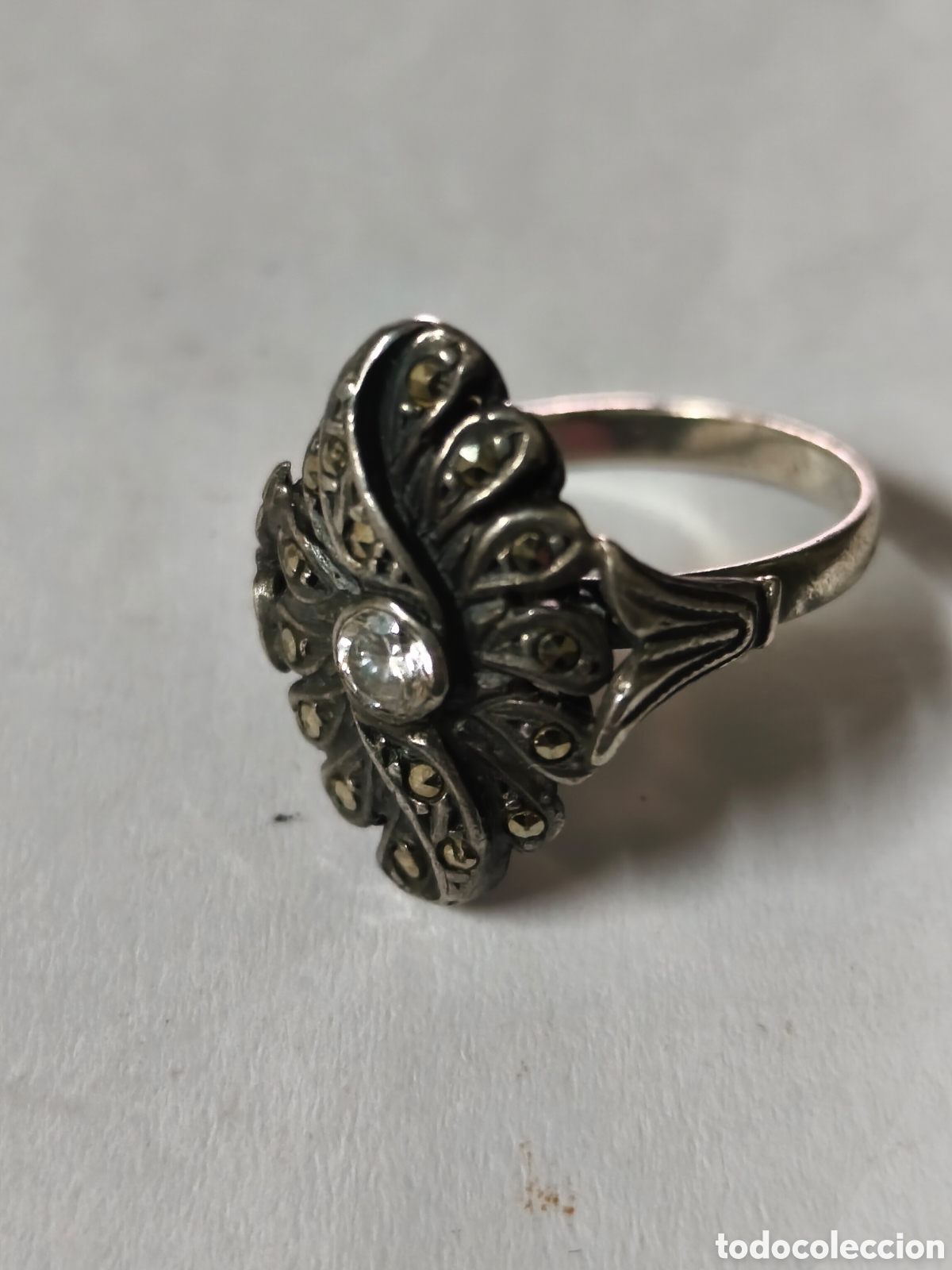 Joyeria: Extraordinario anillo de plata