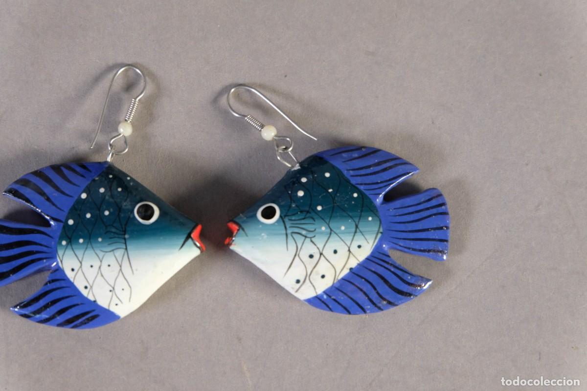 Joyeria: PENDIENTES EN MADERA PINTADA CON FORMA DE PEZ - Foto 4