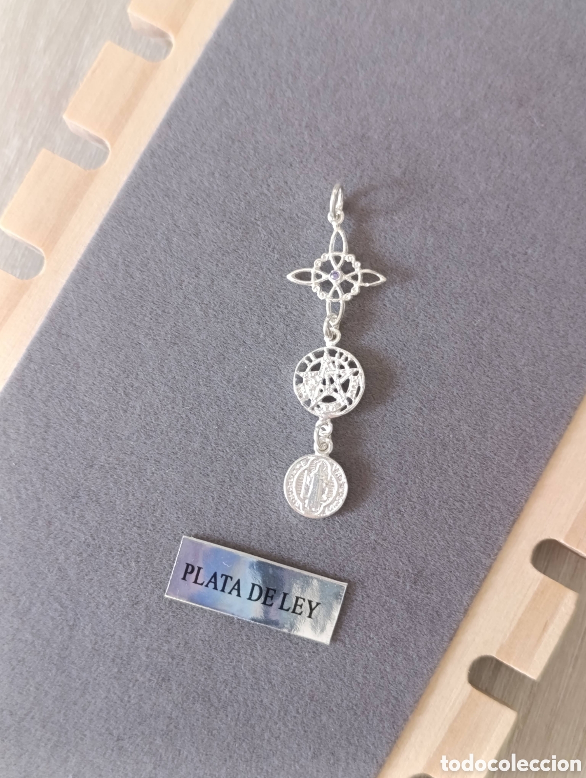 Joyeria: Triple protecci&oacute;n plata con circonita morada