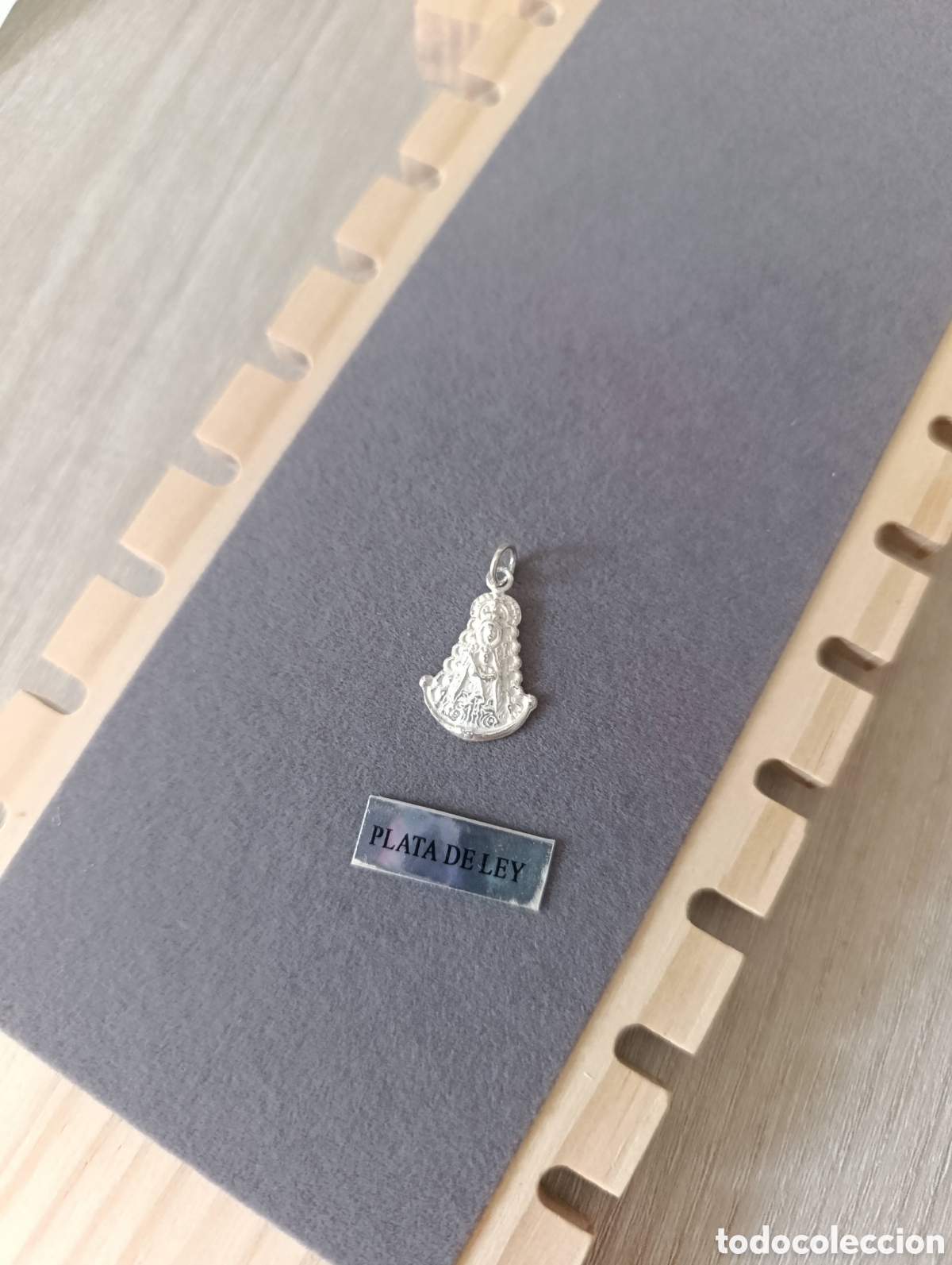 Joyeria: Colgante virgen del roc&iacute;o en plata - Foto 2