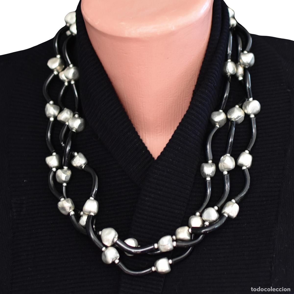 Jewelry: Collar de linea actual