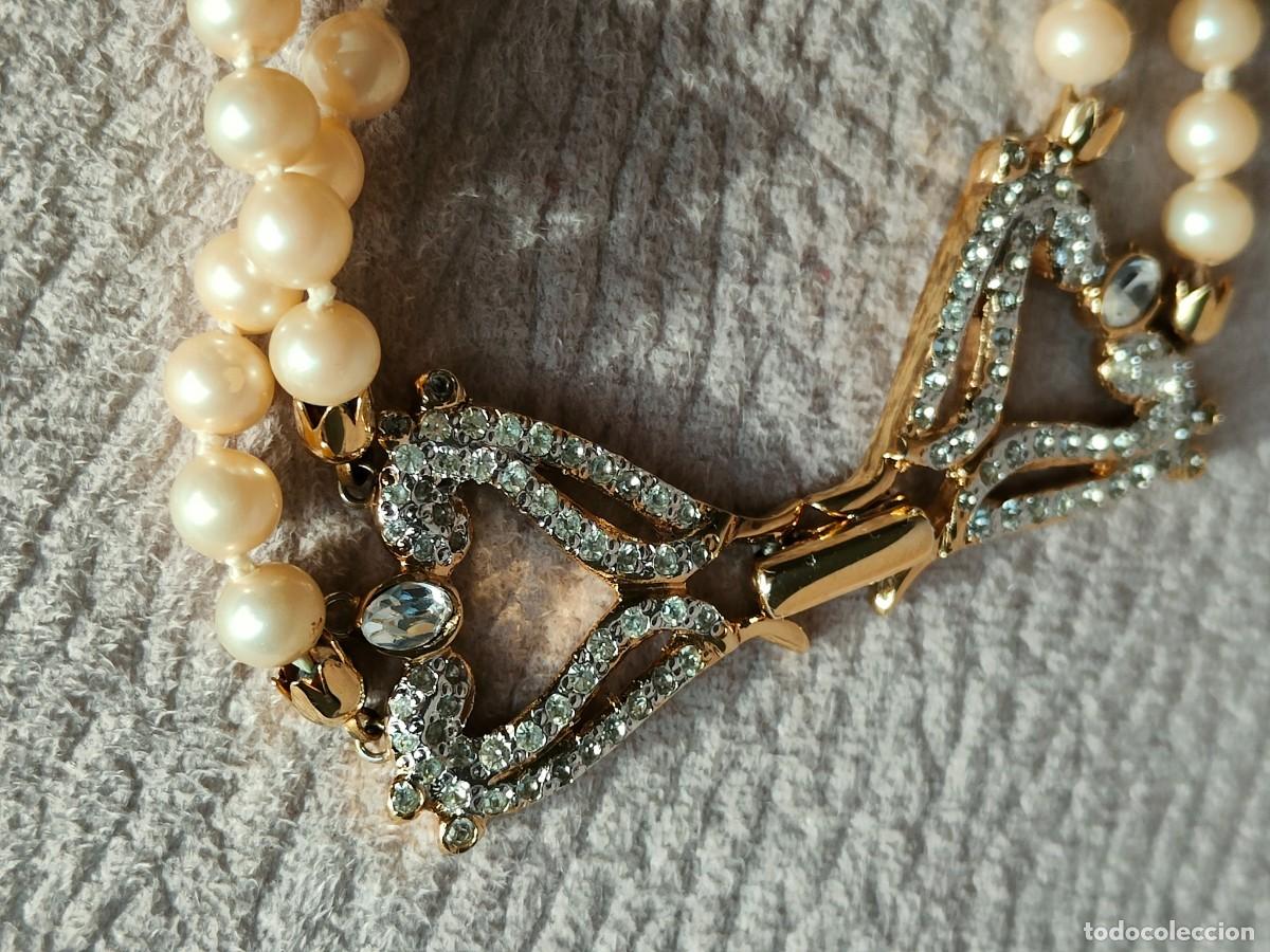 Joyeria: COLLAR LARGO DE PERLAS CON BROCHE FANTAS&Iacute;A