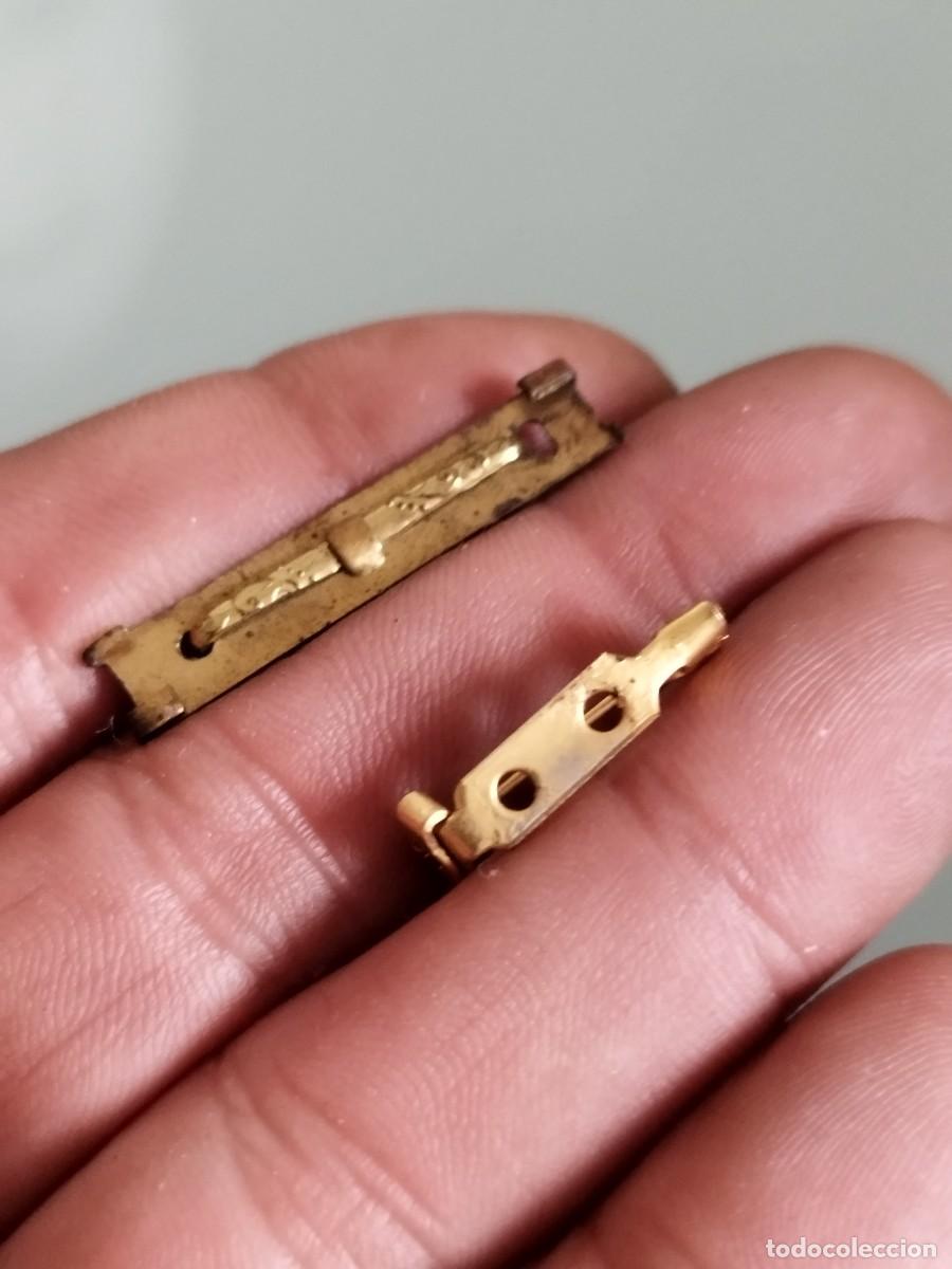 Joyeria: Dos antiguos peque&ntilde;os broches a restaurar. - Foto 7