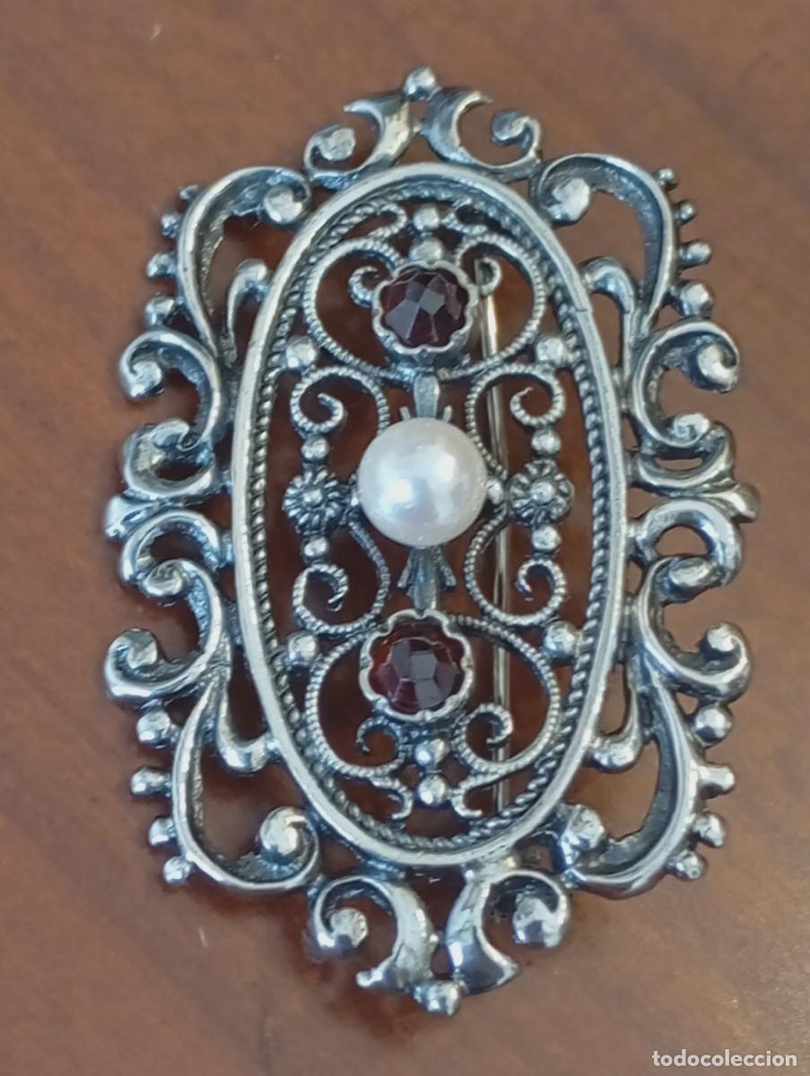 Gioielleria: Broche de plata 925 con 2 granates y perla.