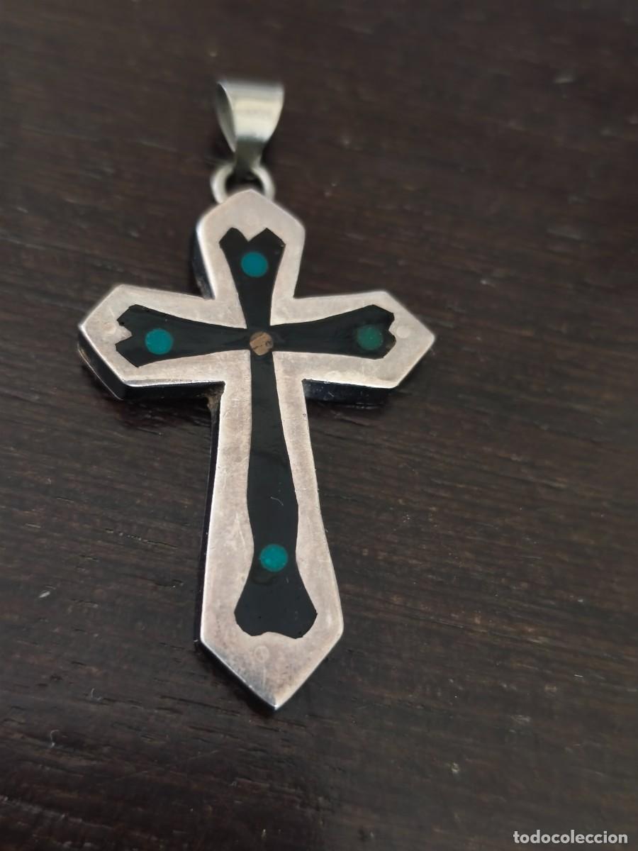 Joalharia: Crucifijo en plata y esmalte Taxco Arriaca.