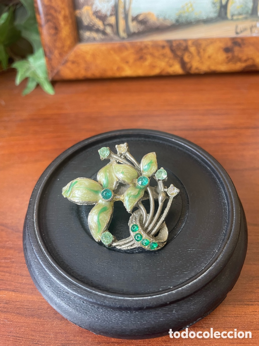 Joyeria: broche vintage de color plateado con cristales
