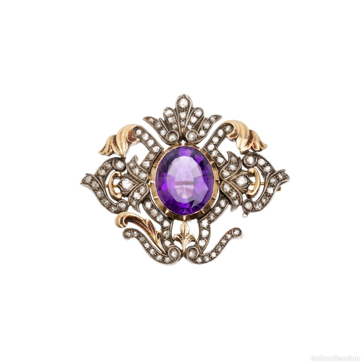 Joaillerie: Broche de plata; oro de 19,2 quilates; diamantes y amatista.