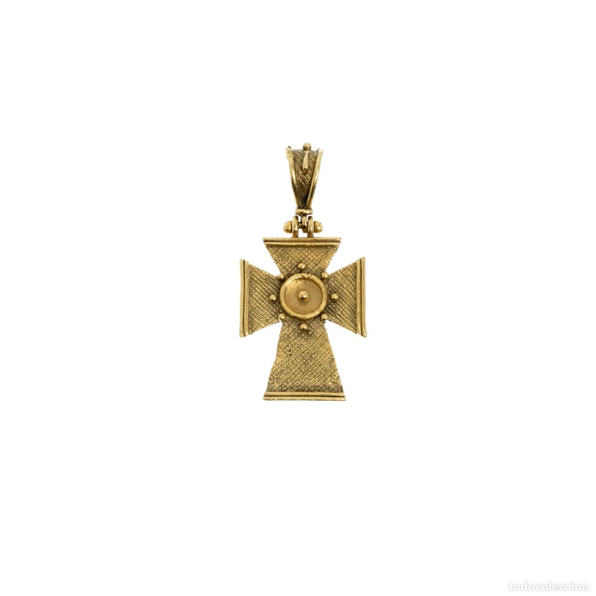 Gioielleria: Cruz de oro de 19,2 quilates