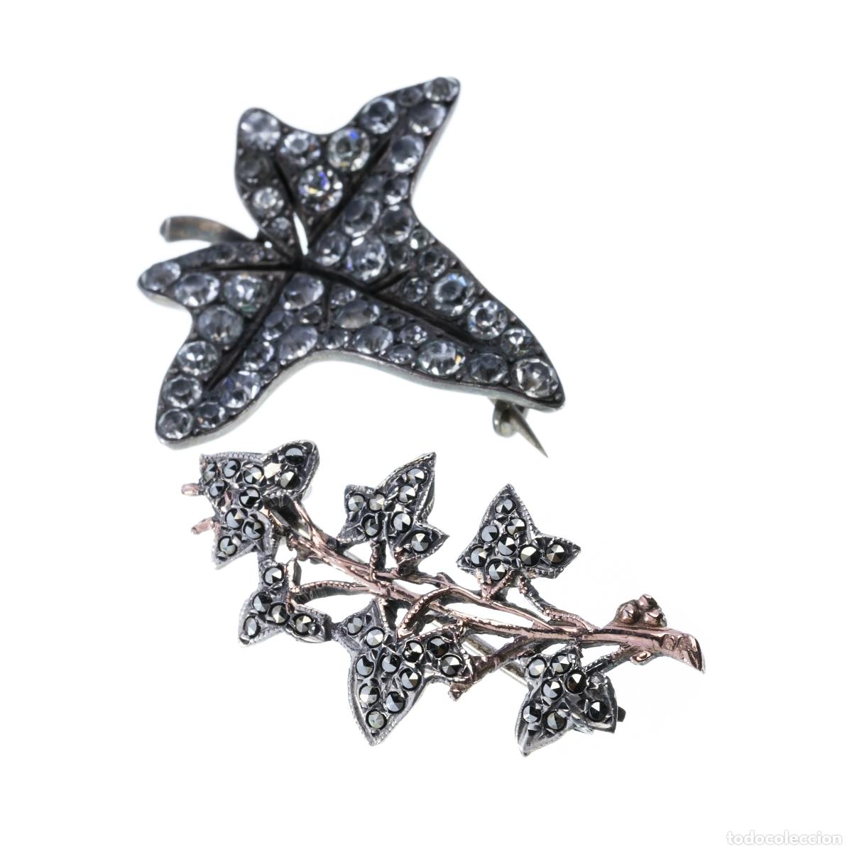 Joyeria: Dos broches con forma de hiedra en oro y plata. - Foto 1