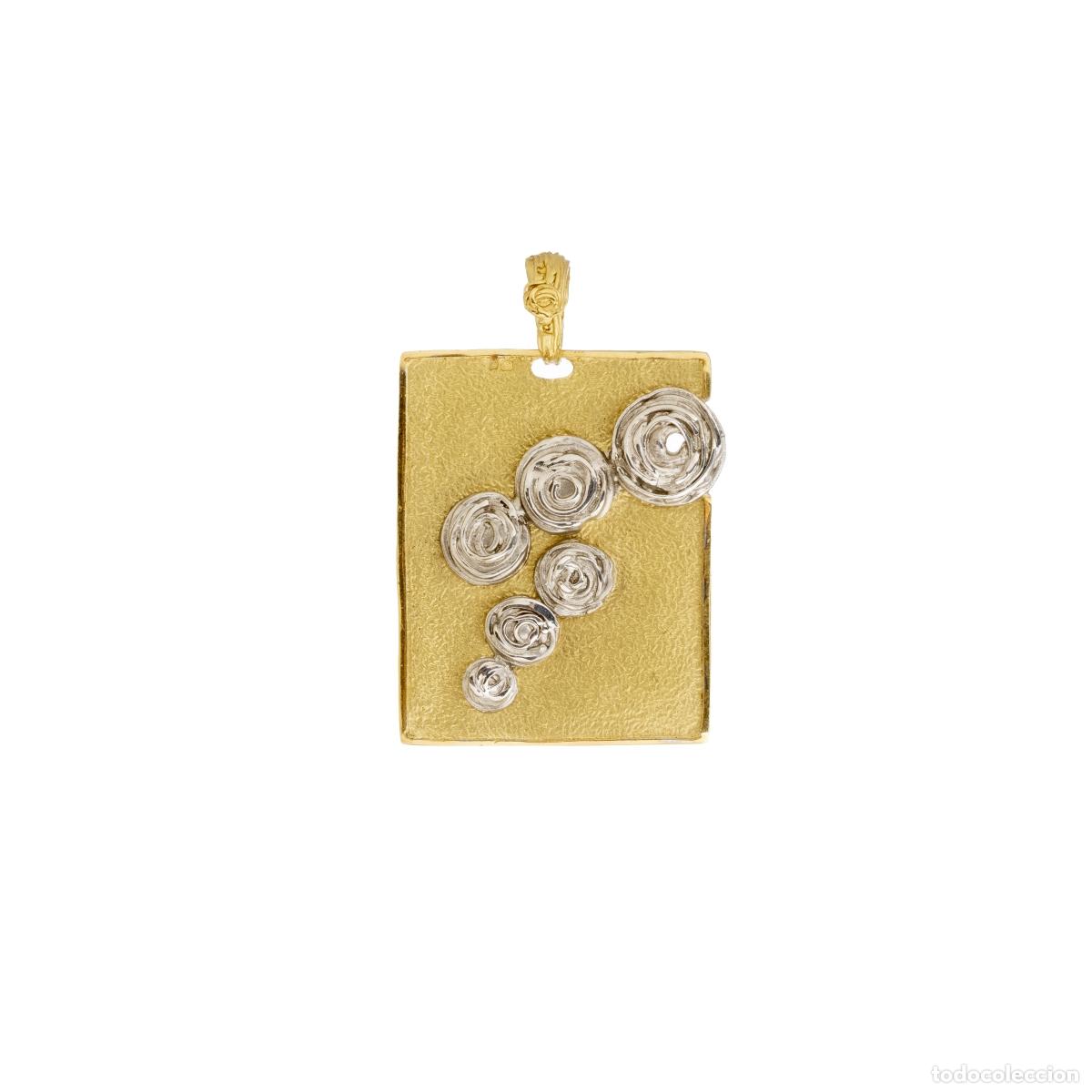 Gioielleria: Colgante en oro de 19,2 quilates
