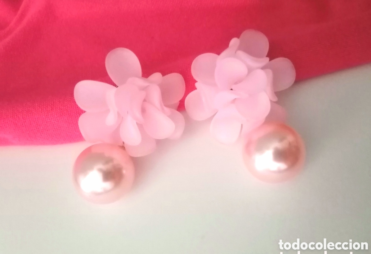 Joyeria: Originales pendientes largo flor 2,9cm y perla sint&eacute;tica 1,5cm color rosa pastel. Muy bonitos