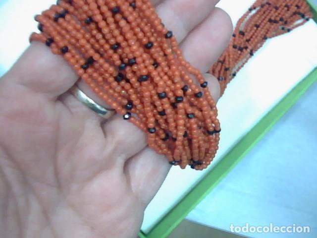 Joyeria: gargantilla coral y oro 18 kts - Foto 2