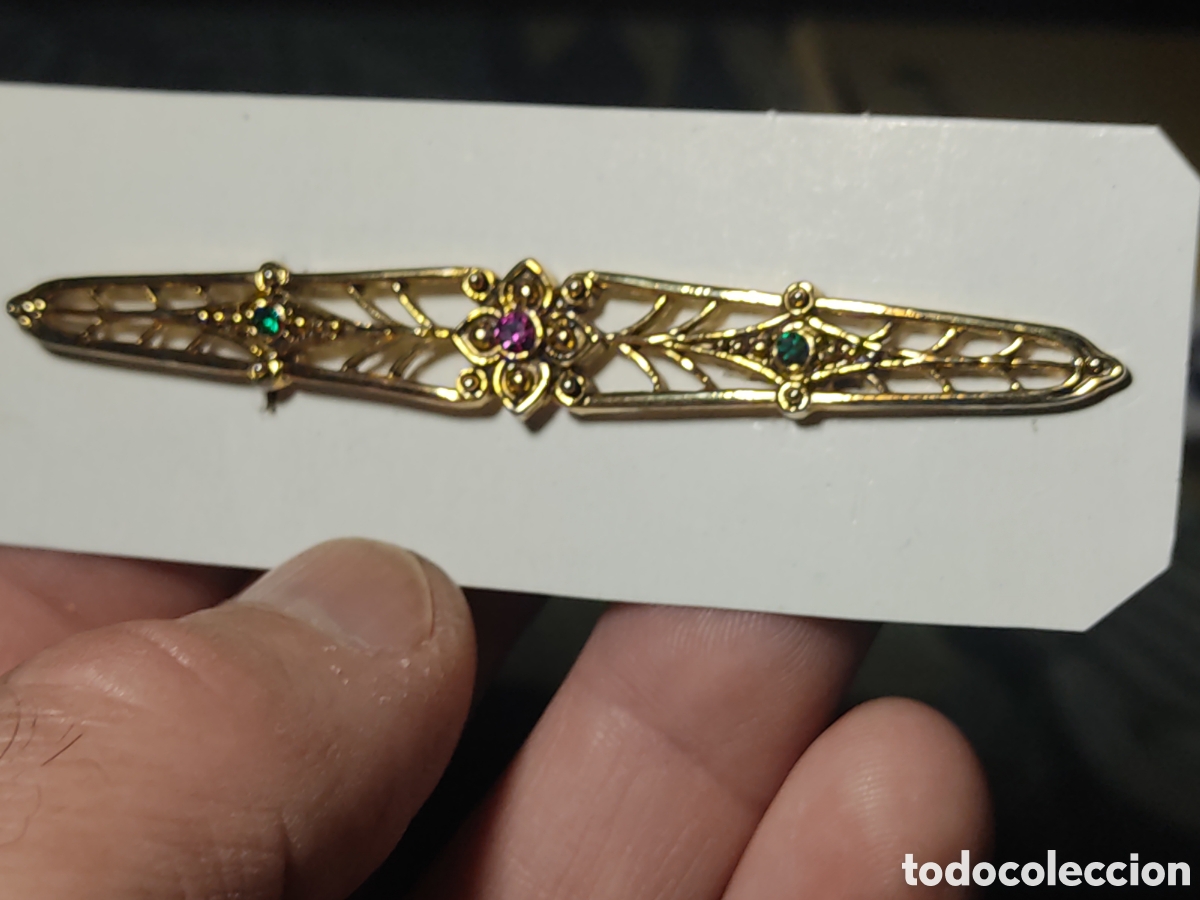 Joyeria: Broche o aguja dorada con circonitas.Vintage.