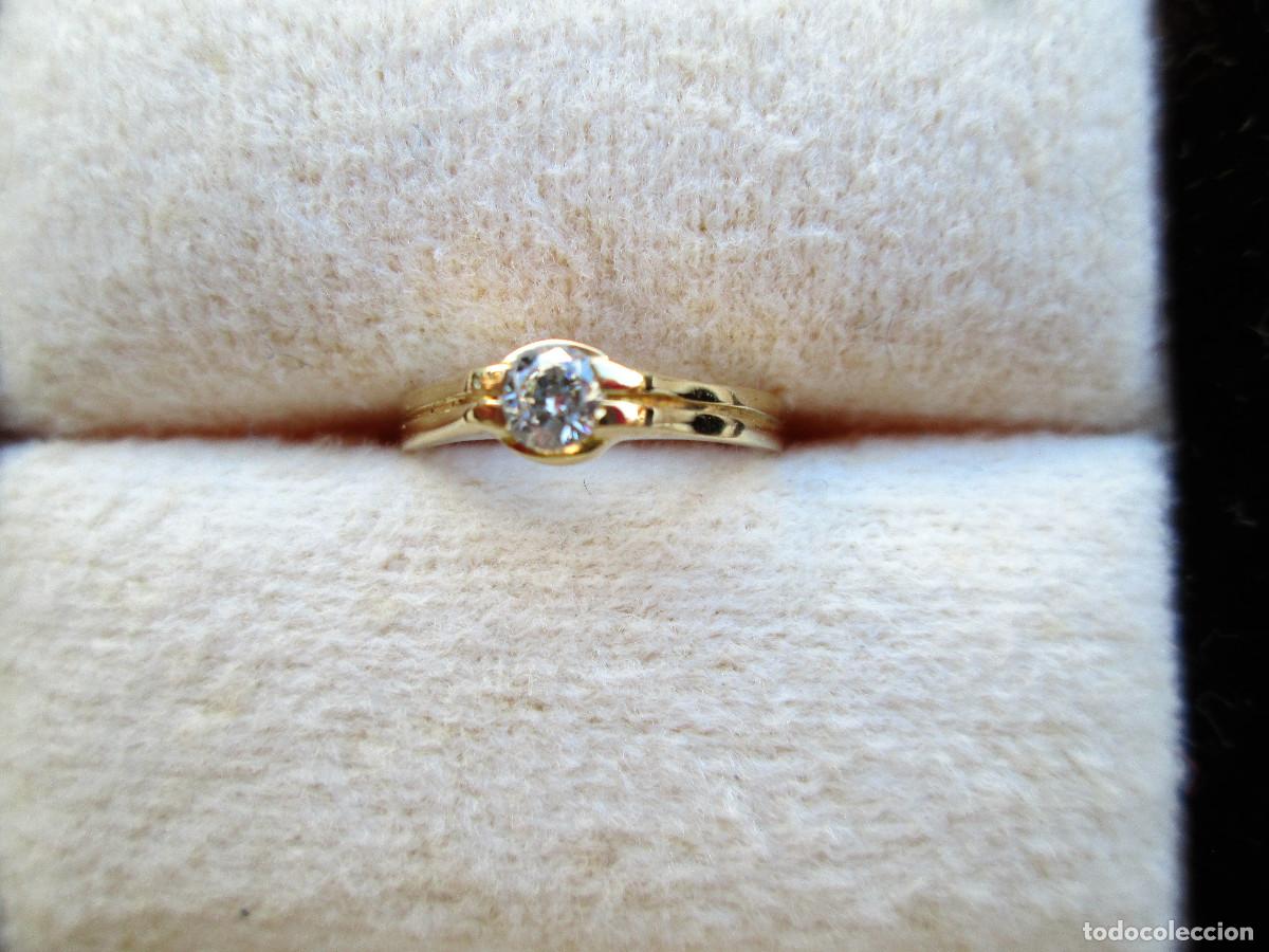 Schmuck: ANILLO DE ORO DE 18 KLTS. INFANTIL O PARA COLGAR DE CADENA - CON CIRCONITAS - SIN ESTRENAR