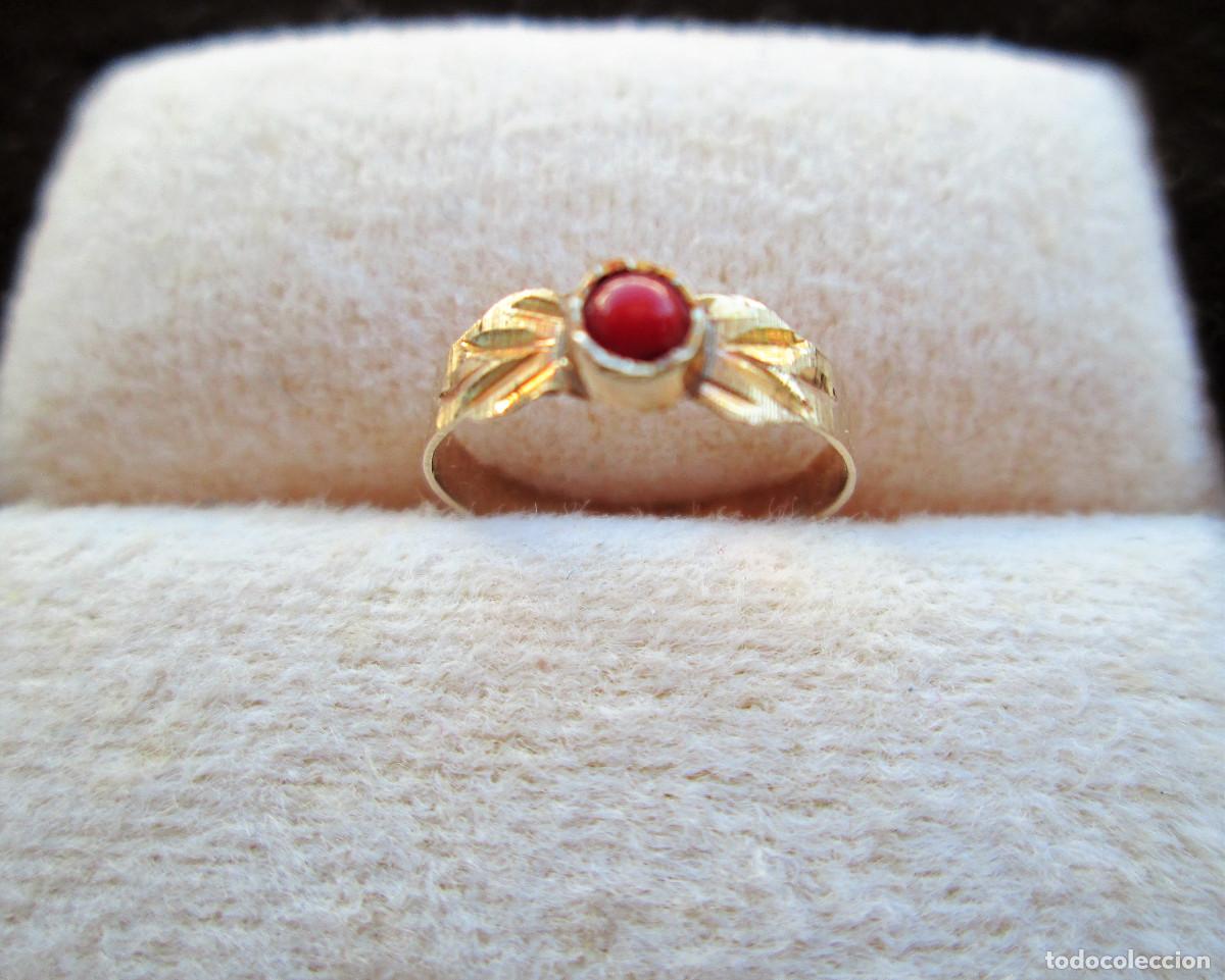 Jewelry: ANILLO DE ORO DE 18 KLTS. INFANTIL O PARA COLGAR DE CADENA - CON PIEDRA SEMIPRECIOSAS ROJA - SIN EST