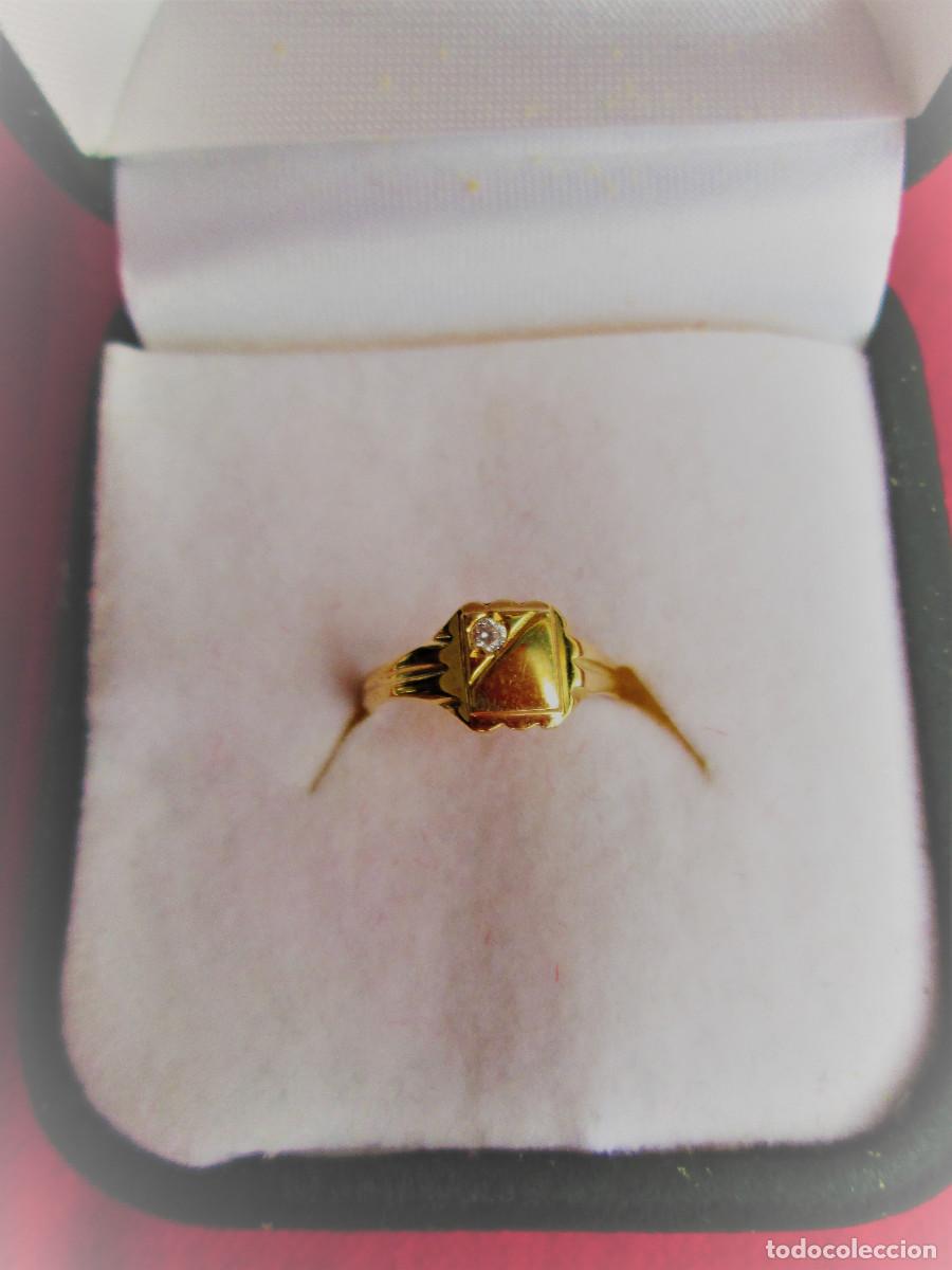 Jewelry: ANILLO DE ORO DE 18 KLTS. INFANTIL O PARA COLGAR DE CADENA - SELLO CON CIRCONITA INCRUSTADA - SIN ES
