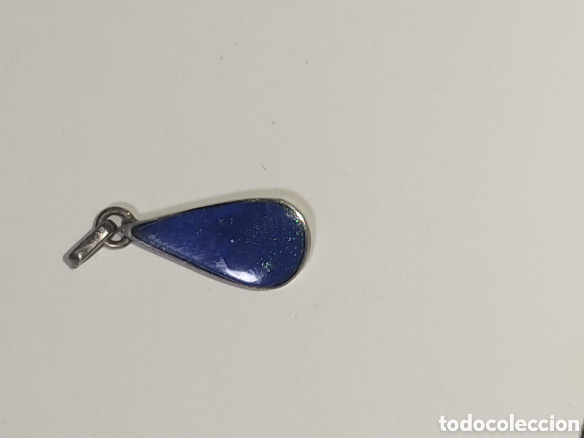 Joyeria: Colgante peque&ntilde;a l&aacute;grima de lapisl&aacute;zuli y plata contrastada 950.