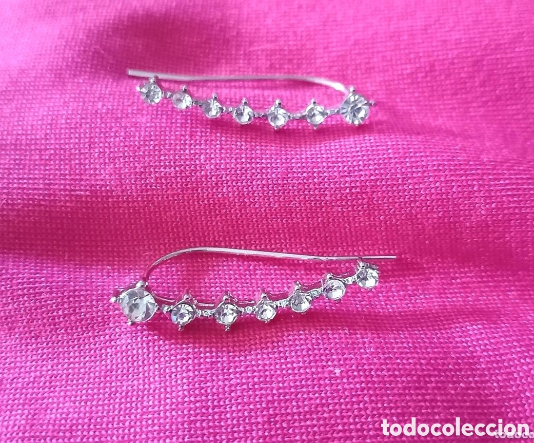 Joaillerie: Originales pendientes de gancho con incrustaciones brillantes 2,5cm Largo. Muy bonitos