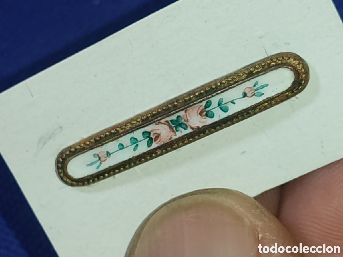 Joyeria: Antiguo broche de lat&oacute;n con rosas. - Foto 3