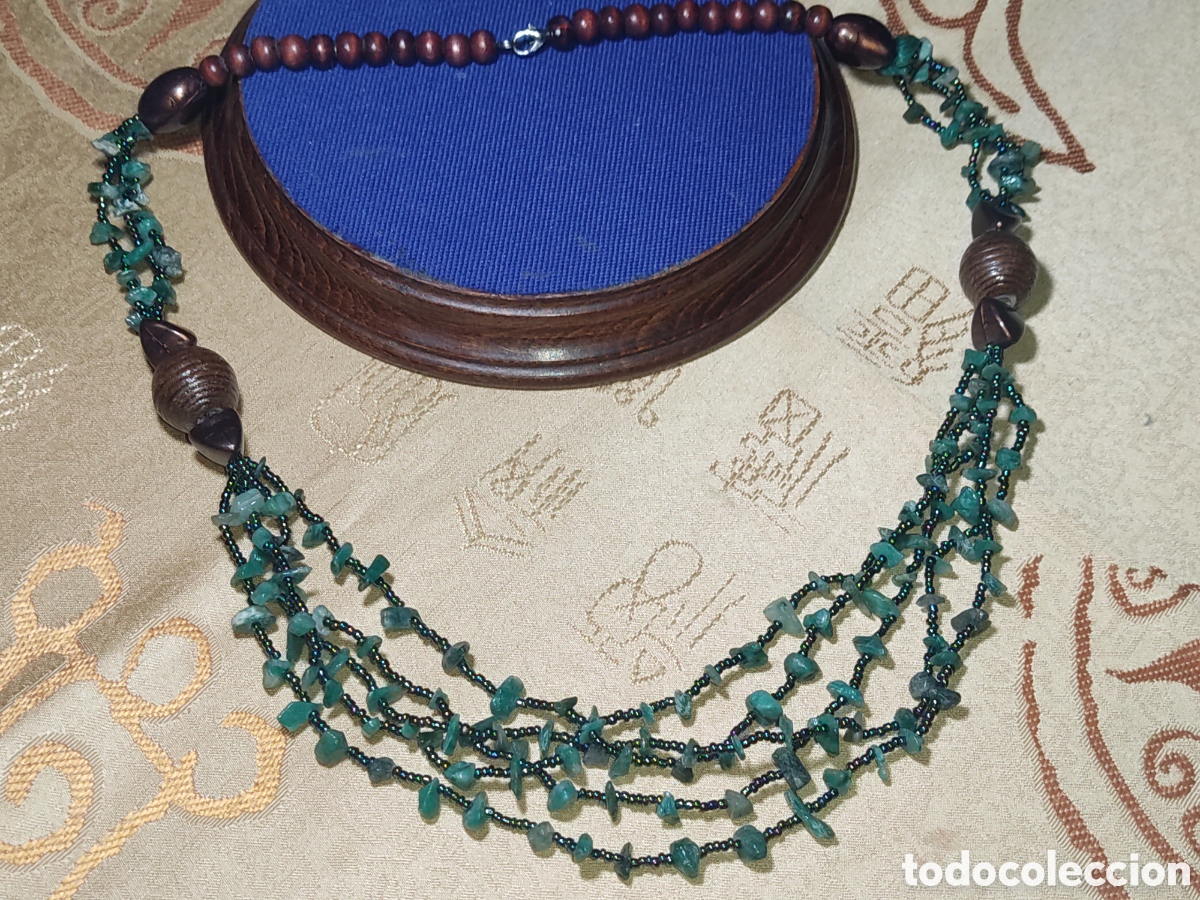 Joyeria: Collar 5 hilos de cuarzo verde y cuentas de s&aacute;ndalo.Vintage.
