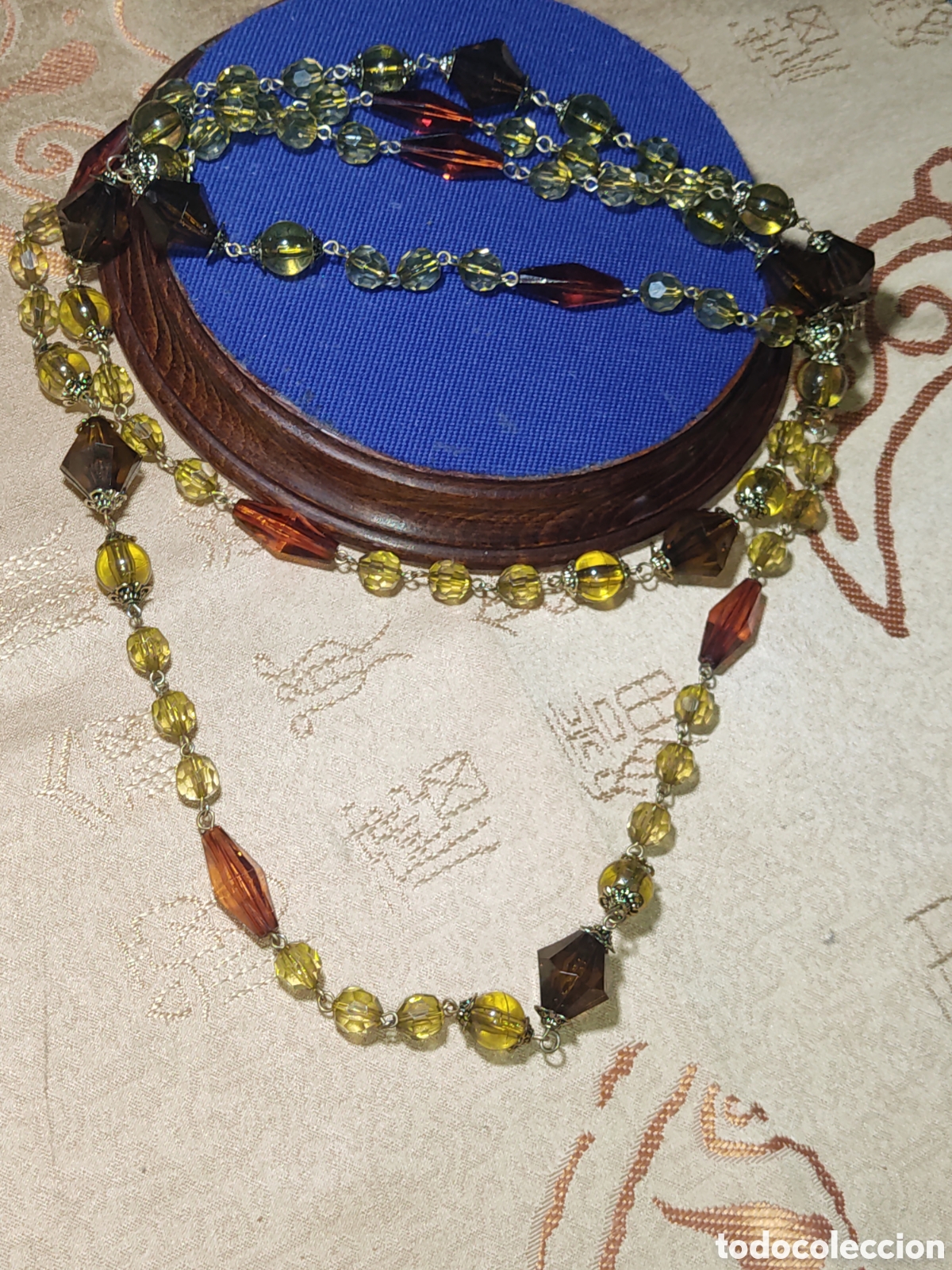 Joyeria: Collar muy largo de Lucite, A&ntilde;os 30-40