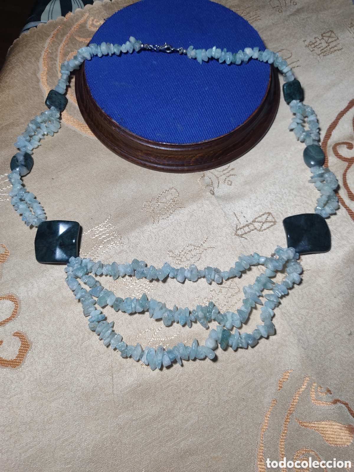 Joyeria: Collar largo de cuarzo verde.Vintage.