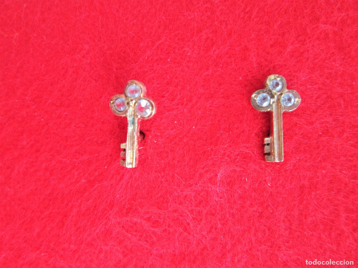 Joyeria: PENDIENTES DE ORO DE 18 KLTS. - LLAVES CON CIRCONITAS - SIN ESTRENAR