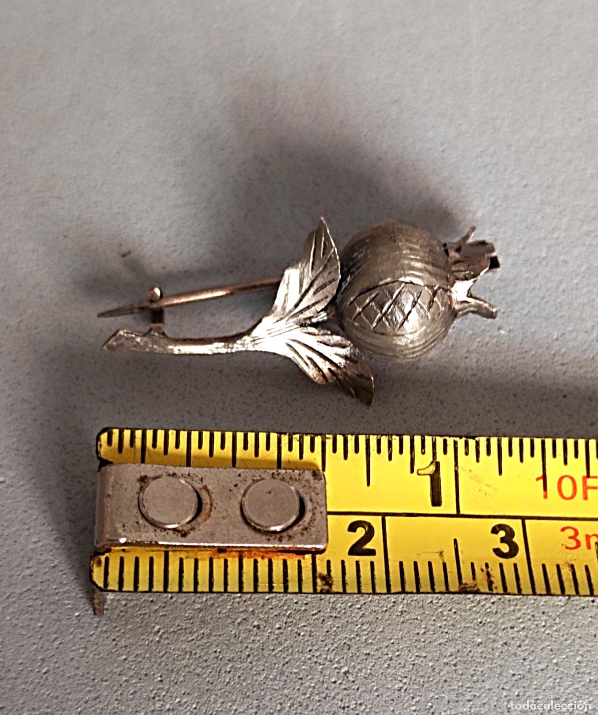 Joyeria: Broche de plata, con forma de granada. - Foto 2
