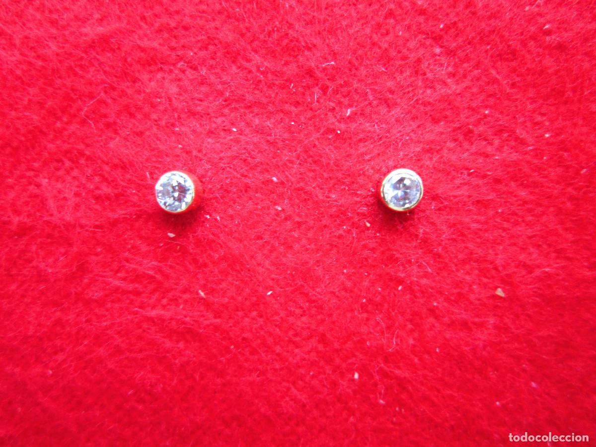 Joaillerie: PENDIENTES DE ORO DE 18 KLTS. CON CIRCONITAS INCRUSTADAS - CIERRE DE ROSCA - SIN ESTRENAR