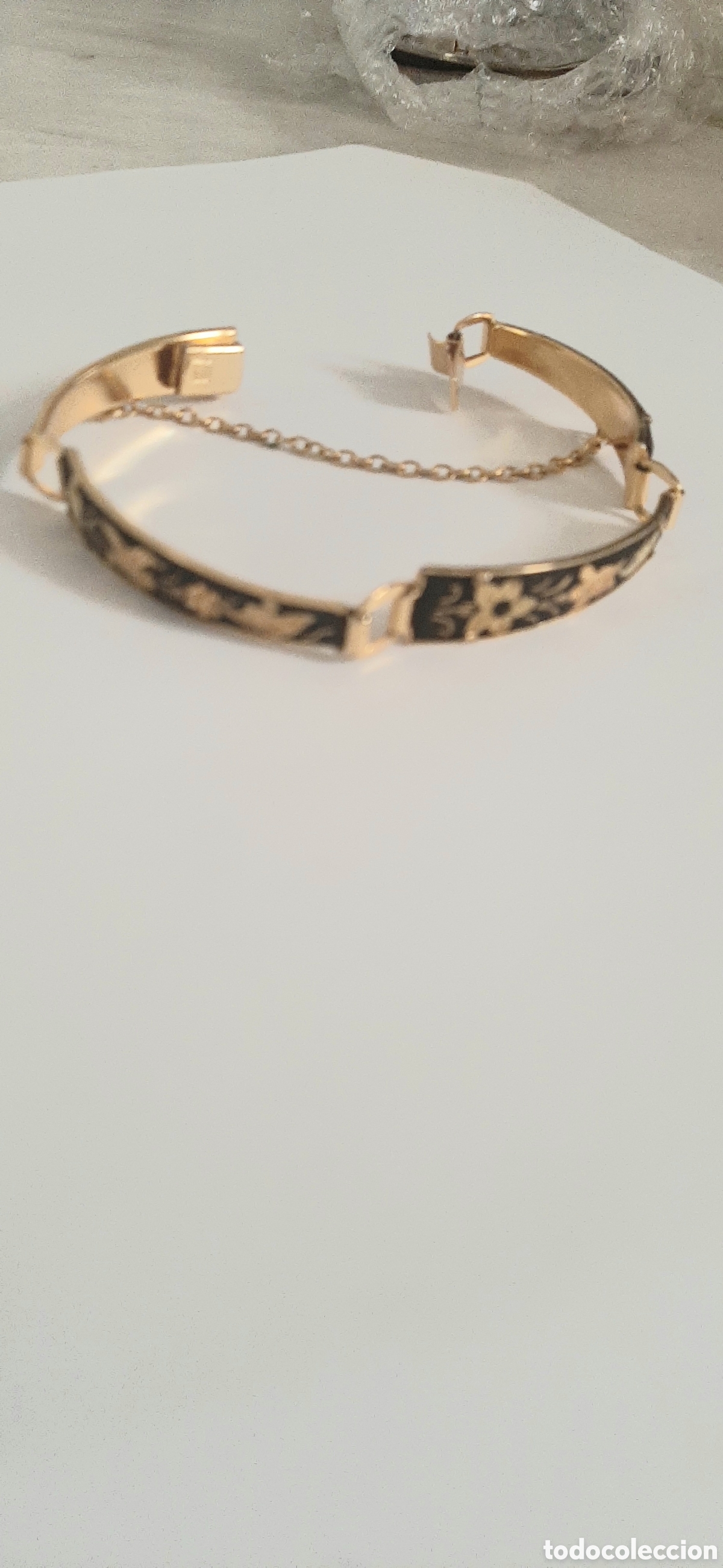 Joalharia: preciosa pulsera damasquinada