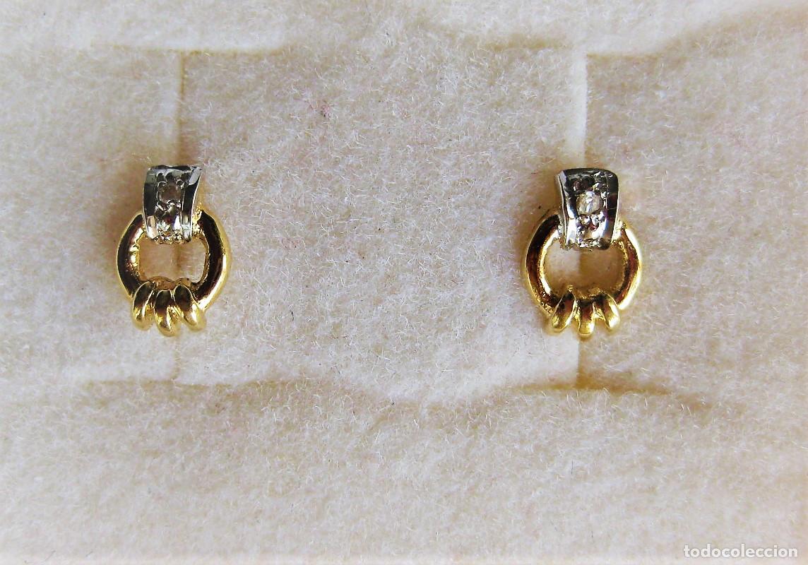 Joaillerie: PENDIENTES DE ORO DE 18 KLTS.BICOLOR CON CIRCONITAS - CIERRE DE PRESION - SIN ESTRENAR