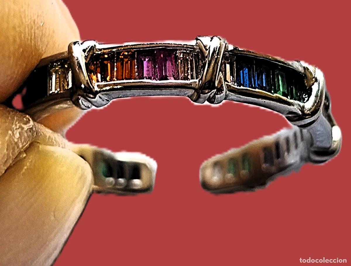 Joyeria: Anillo Plata de ley con baguetes de colores.