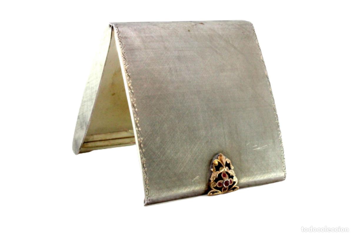 Gioielleria: 135 gramos - Beauty box, en oro y plata de 18K.