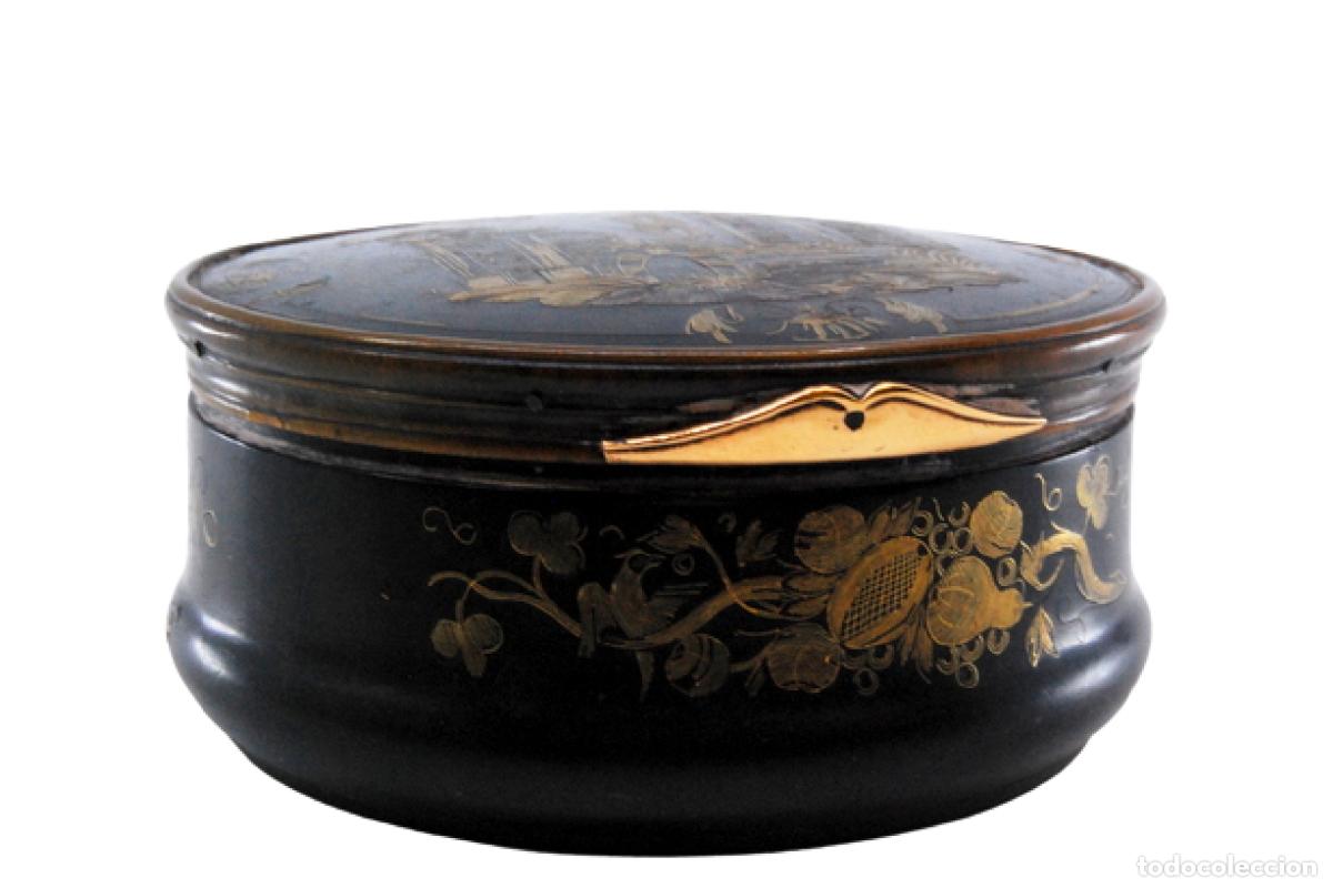 Joyeria: 72 gramos - Tabaquera en oro de 18 quilates y hueso.