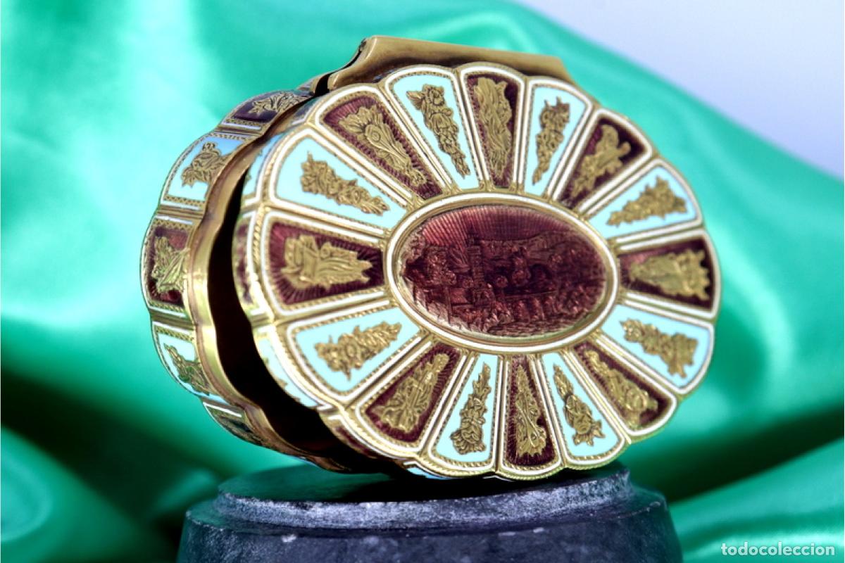 Joyeria: 97 gramos - Caja de rap&eacute;, en oro de 18 quilates - Siglo XVII