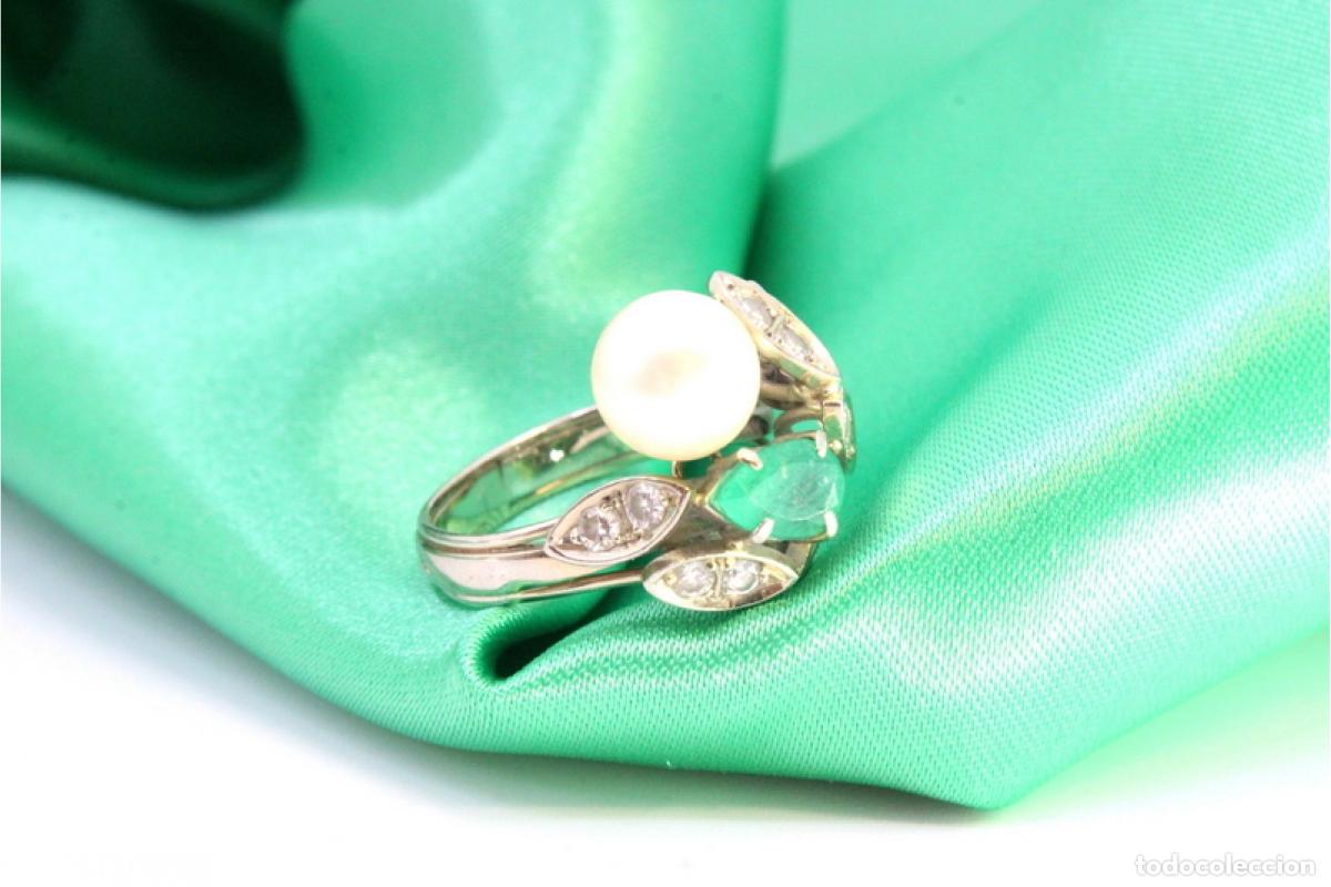 Joalharia: Anillo de Oro 19,2K con diamantes, perla y esmeralda.