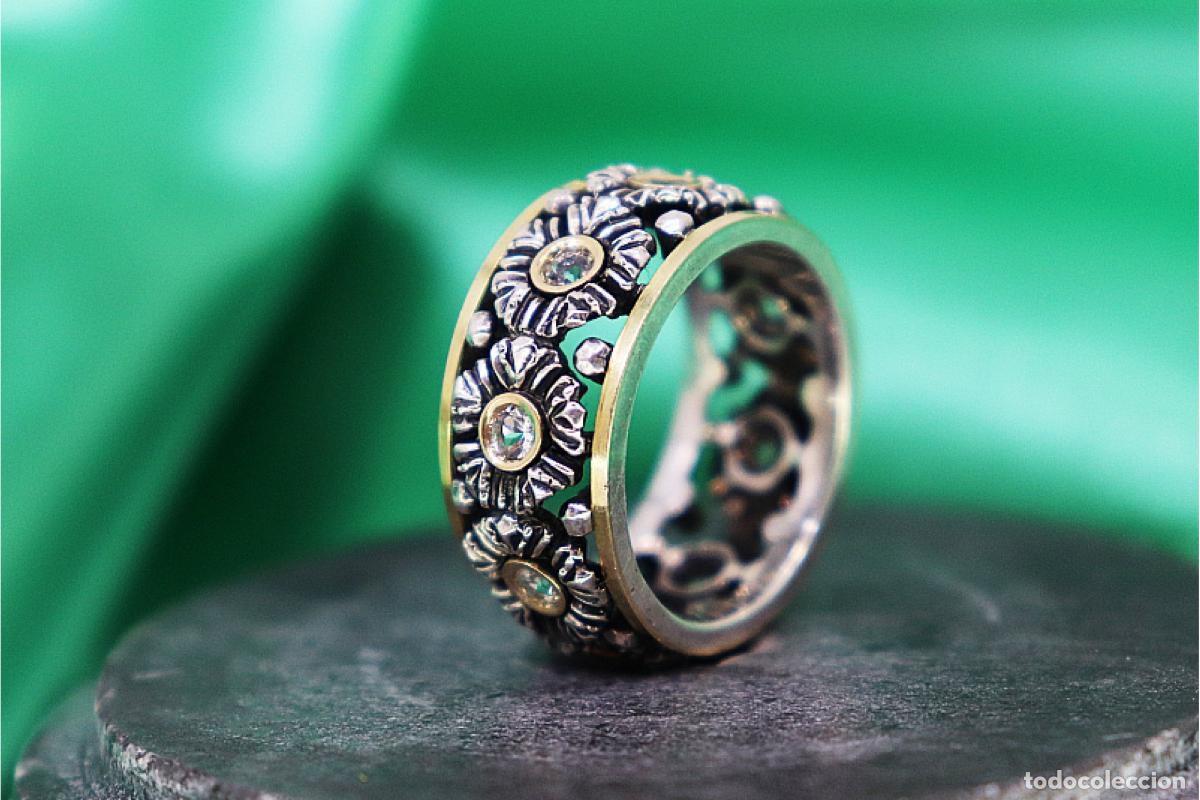 Joalharia: Anillo en oro y plata de 19,2K.