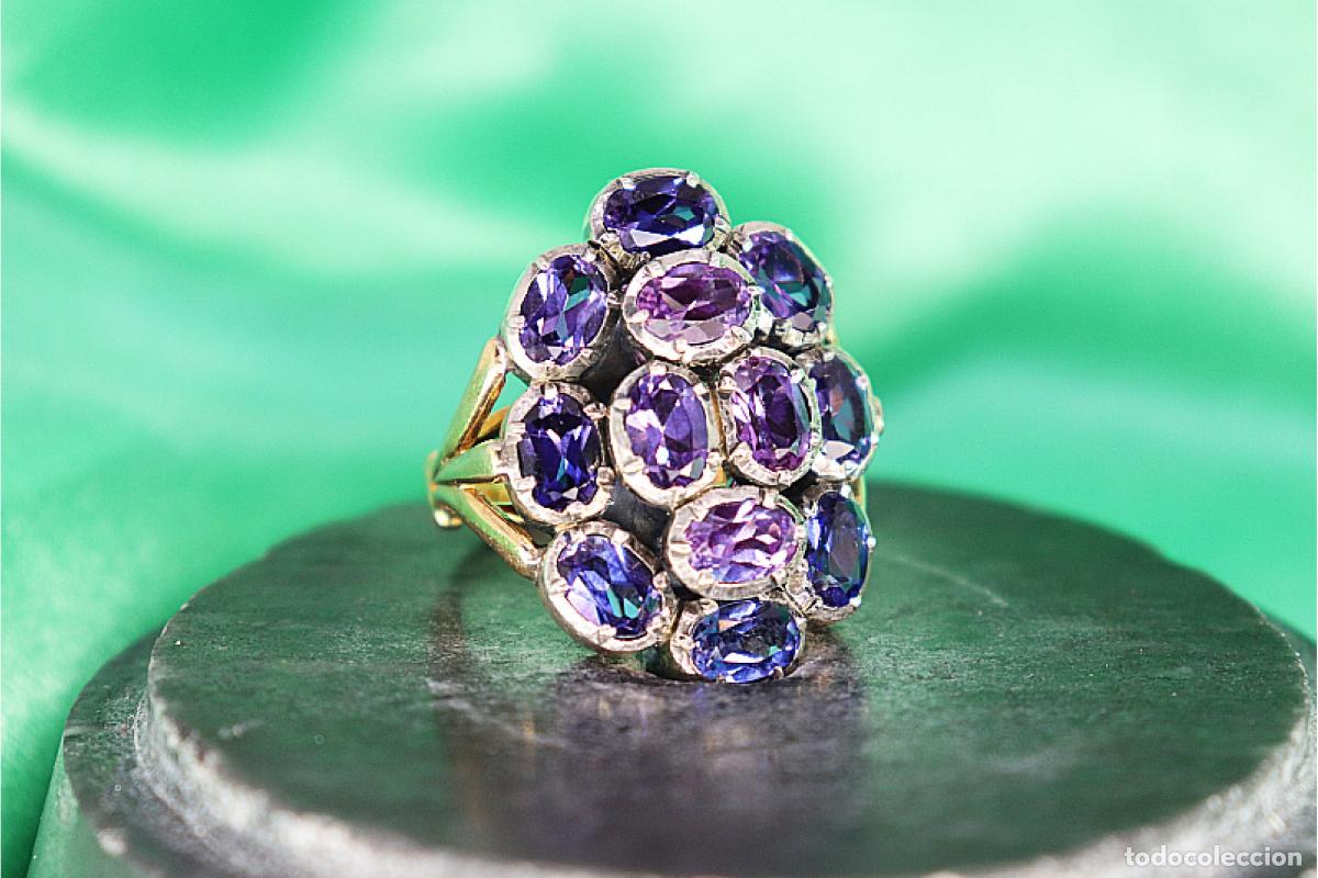 Joalharia: Anillo de oro y plata de 19,2K con amatistas.