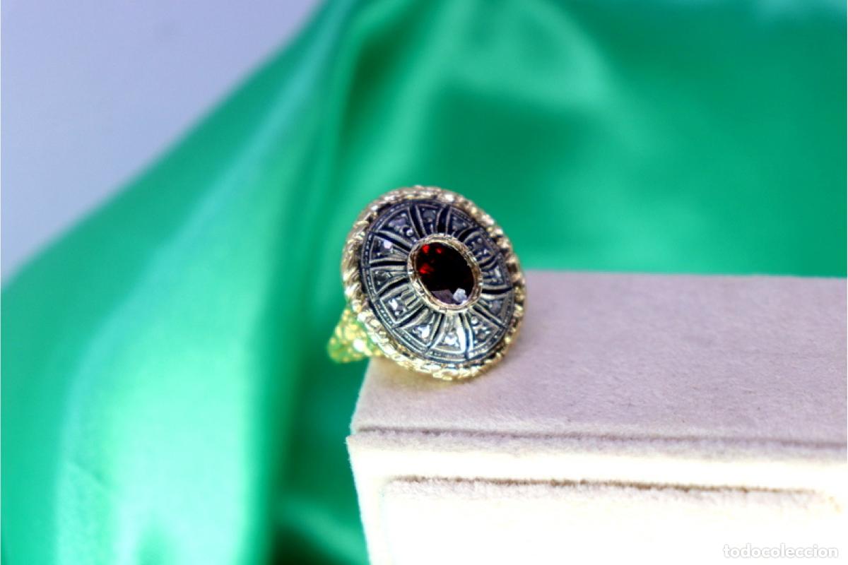 Joyeria: Anillo de oro y plata de 19,2K con diamantes y granate. - Foto 6