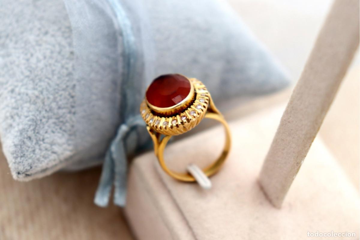 Joalharia: Anillo de oro de 19,2K con diamantes y iolita.