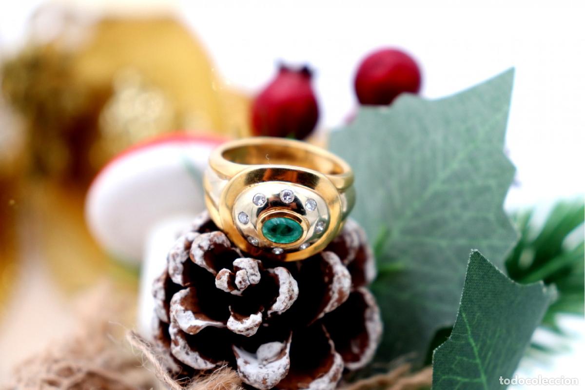 Joalharia: Anillo de oro de 19,2 quilates con diamantes y esmeralda