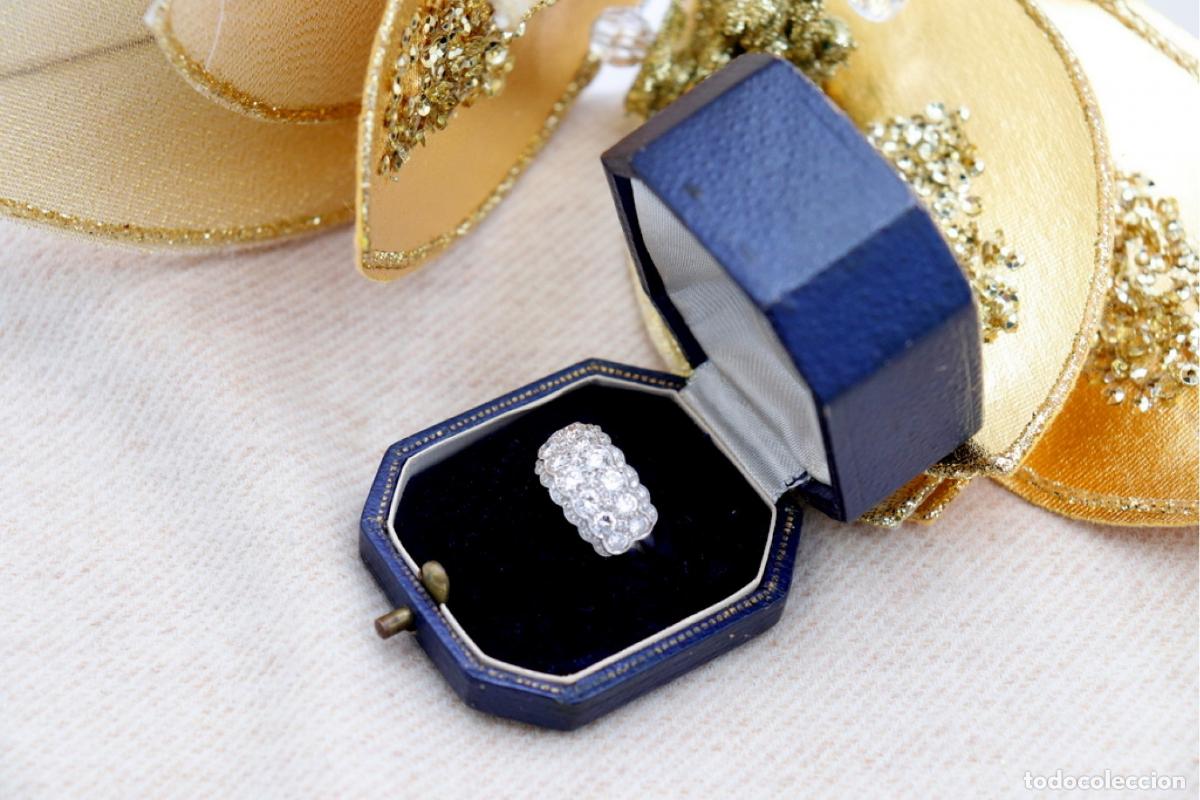 Joyeria: Anillo de oro blanco de 18 quilates con diamantes. - Foto 4