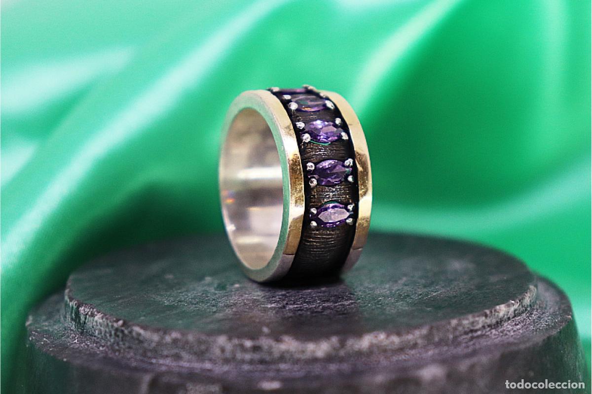 Schmuck: Anillo de oro y plata de 19,2K con amatistas.