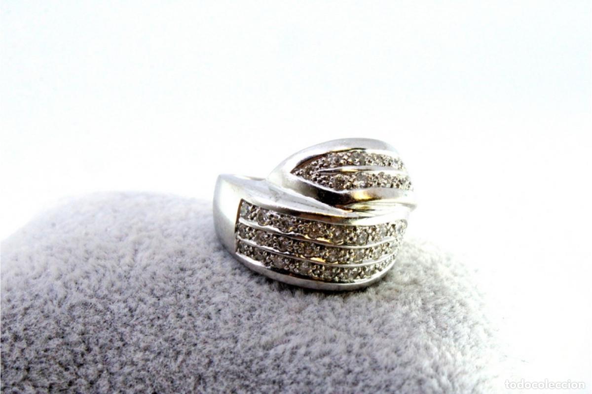 Joyeria: Anillo de oro blanco de 18 quilates con diamantes. - Foto 3