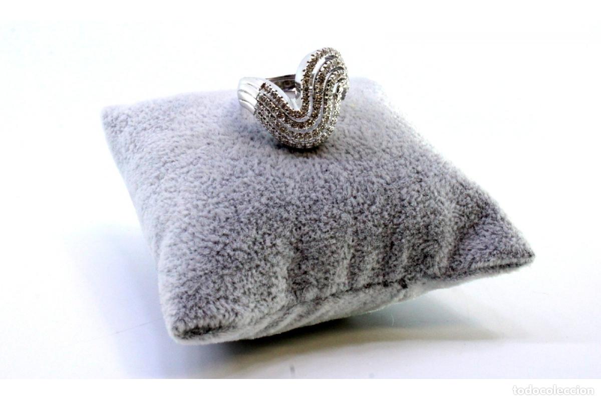 Joyeria: Anillo de oro blanco de 19,2K con diamantes. - Foto 6
