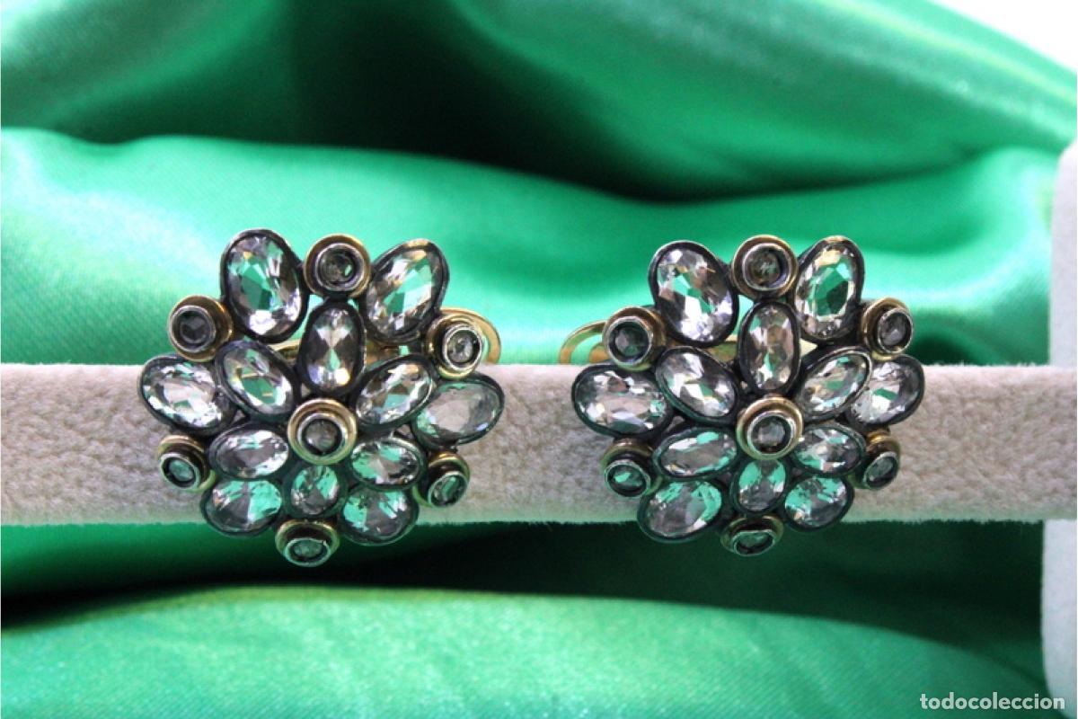 Joyeria: Pendientes en oro de 19,2K y plata con diamantes. - Foto 2