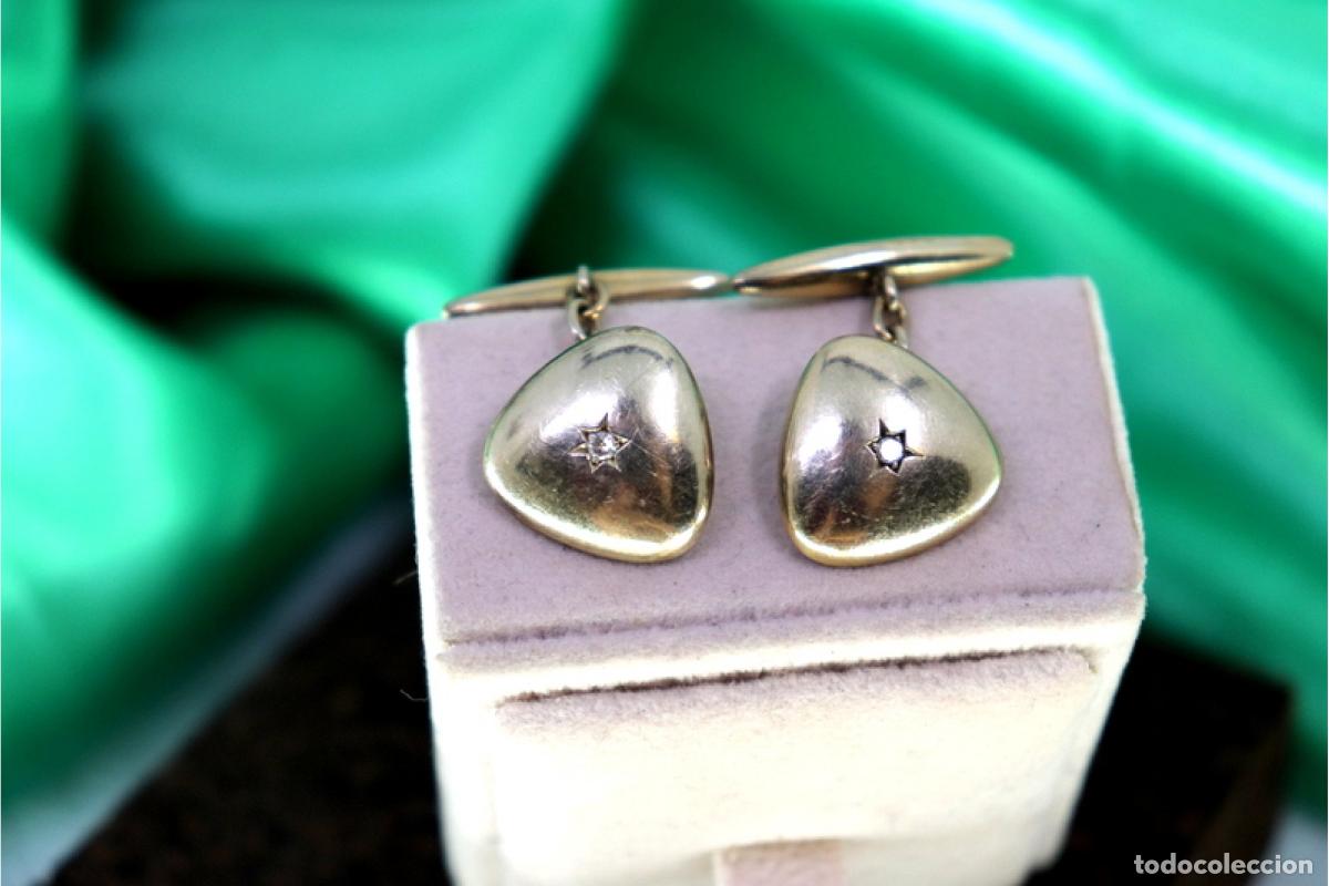 Joalheria: Gemelos en oro blanco de 19,2K con diamantes.