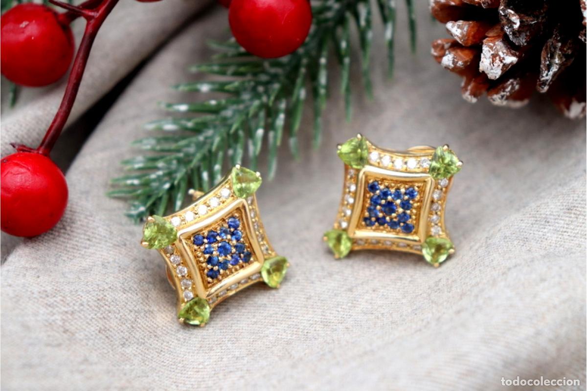 Jewelry: Pendientes de oro de 18 quilates con diamantes, topacios y tanzanitas.