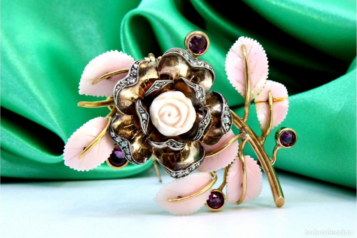 Joaillerie: Broche de Oro 18K con coral, diamantes y rub&iacute;es - Ramo de flores